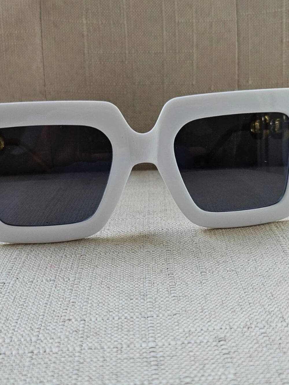 Fashion Sunglasses Women Eyeglasses White Plastic Frame Gold Tone Temple Shades - Picture 4 of 12